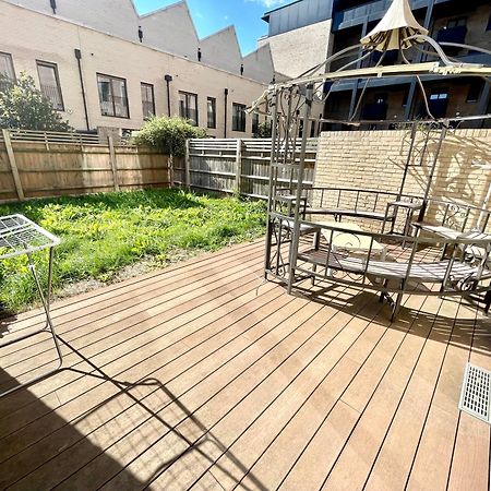 London Stratford Luxury House, 5 Minutes Walk Station, Westfield, 3 Bedrooms 3 Bathrooms, Reception, Garden, Parking Buitenkant foto