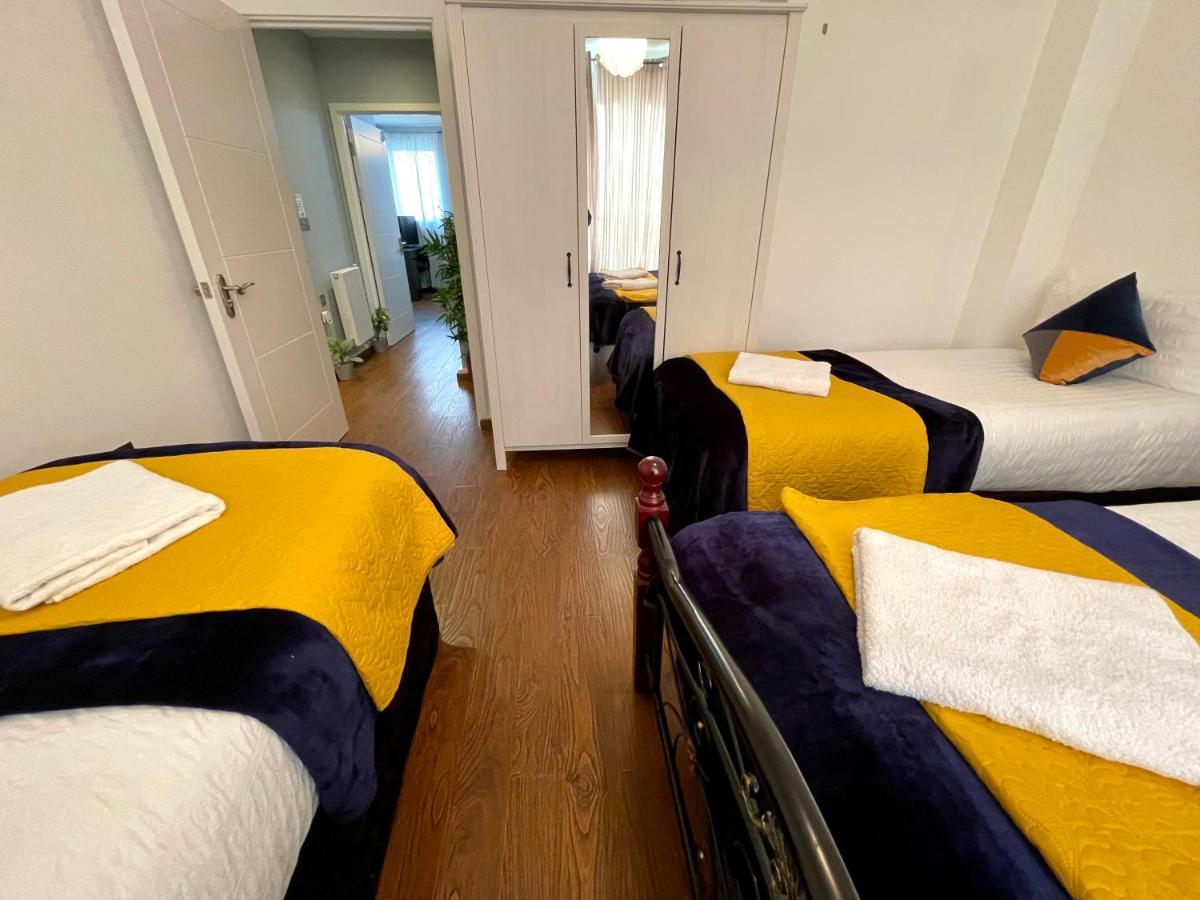 London Stratford Luxury House, 5 Minutes Walk Station, Westfield, 3 Bedrooms 3 Bathrooms, Reception, Garden, Parking Buitenkant foto