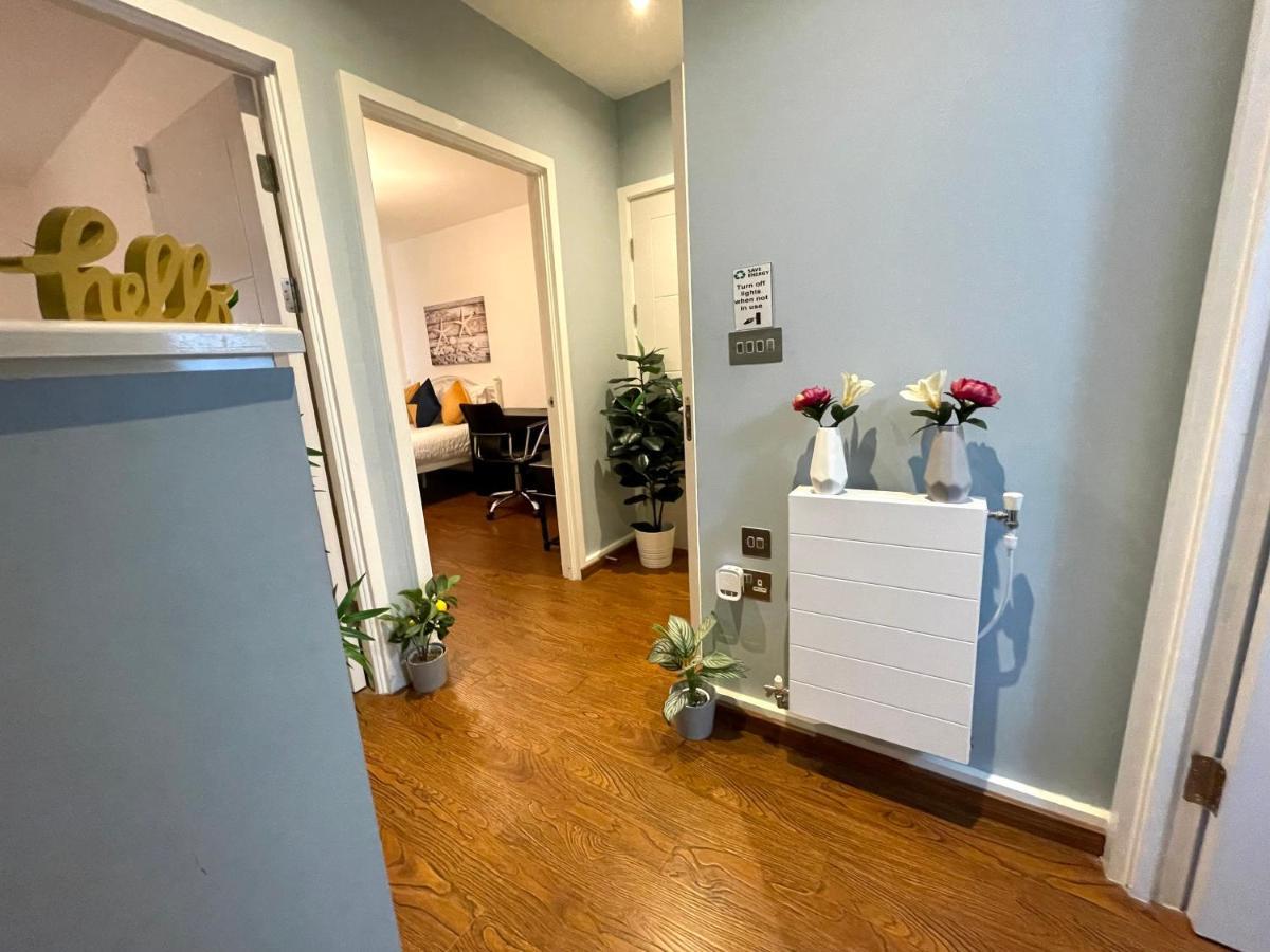 London Stratford Luxury House, 5 Minutes Walk Station, Westfield, 3 Bedrooms 3 Bathrooms, Reception, Garden, Parking Buitenkant foto