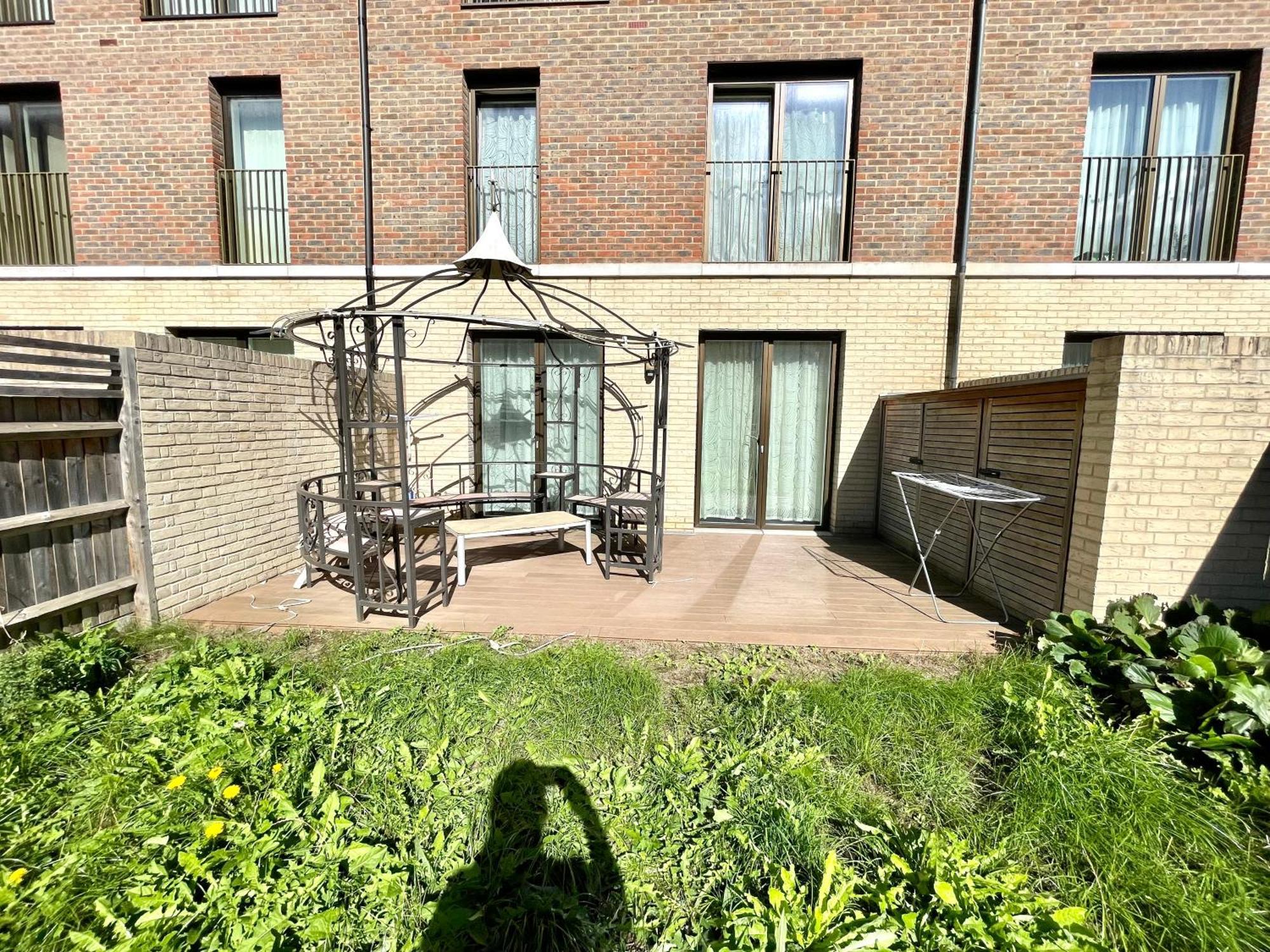 London Stratford Luxury House, 5 Minutes Walk Station, Westfield, 3 Bedrooms 3 Bathrooms, Reception, Garden, Parking Buitenkant foto